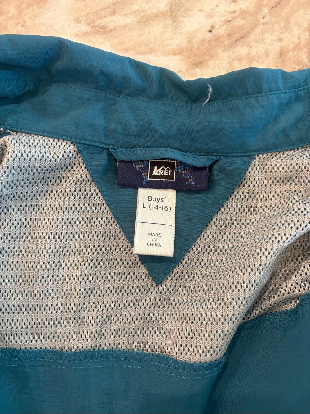 REI Boys Outdoor Long Sleeve Utility Shirt Large size 14 Hiking - Picture 6 of 8